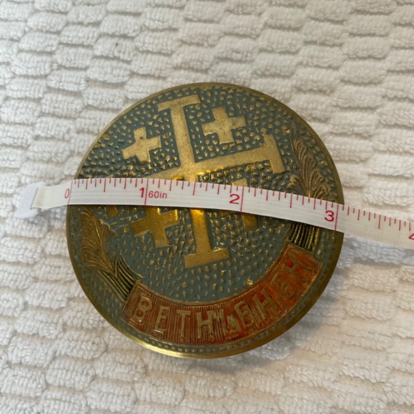 Vintage Bethlehem and Jerusalem Cross Pyx - Enamelled Brass - Picture 14 of 14